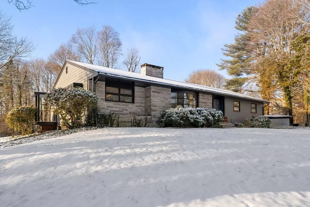 Cohasset, MA 02025,15 Virginia Ln