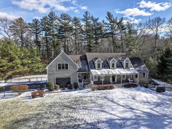 555 River St, Norwell, MA 02061