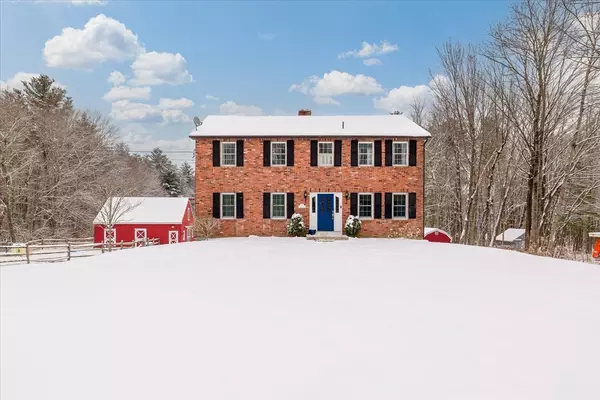 215 Podunk Rd, Sturbridge, MA 01566