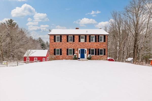 215 Podunk Rd, Sturbridge, MA 01566