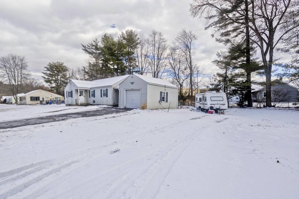Ludlow, MA 01056,24 Higher Street