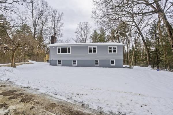 47 North St, Belchertown, MA 01007