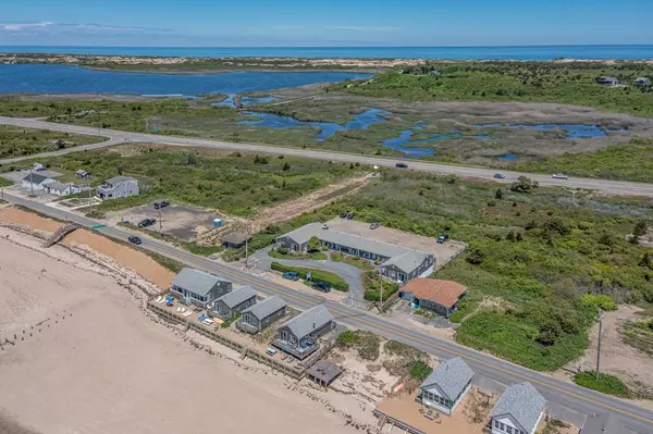 307 Shore Rd #8, Truro, MA 02666