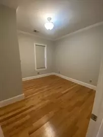 Boston, MA 02127,690 East 8th St #3