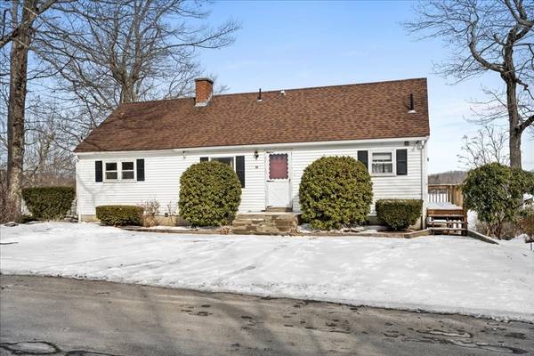 51 Fairview Dr, Leicester, MA 01524