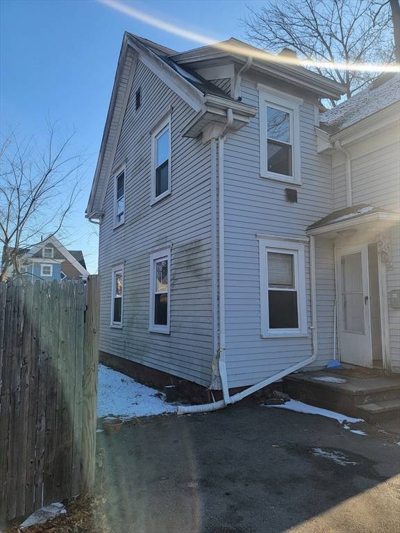 112 Laureston, Brockton, MA 02301