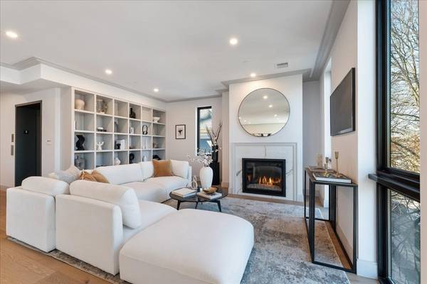 Brookline, MA 02445,57 University Road #Penthouse