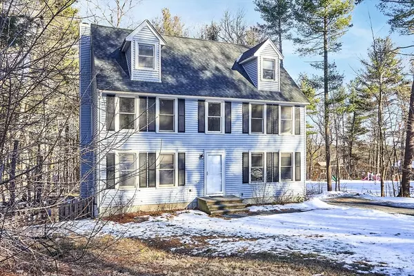 9 Mulberry Circle, Ayer, MA 01432