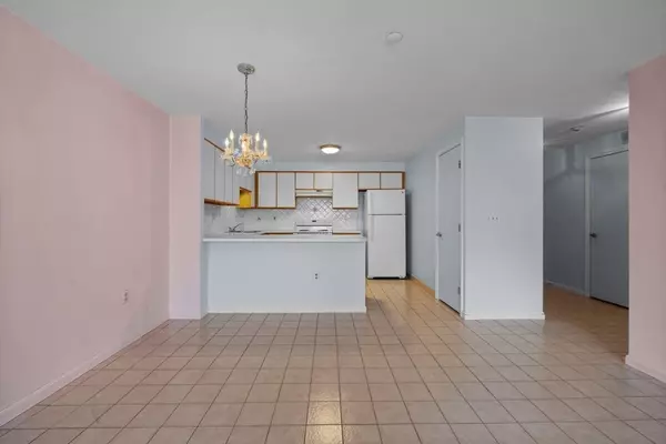 Everett, MA 02149,30 Chelsea St #203