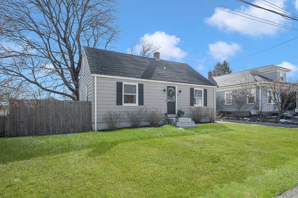 39 Homestead Ave, Johnston, RI 02919