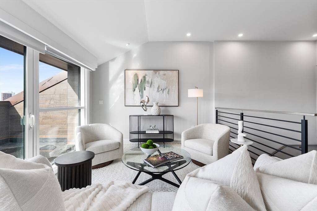 771 Harrison Ave #PH612, Boston, MA 02118