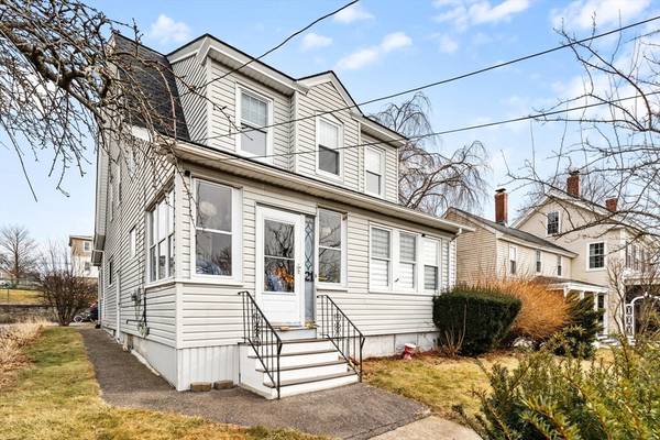 21 Vernon Street, Lowell, MA 01850