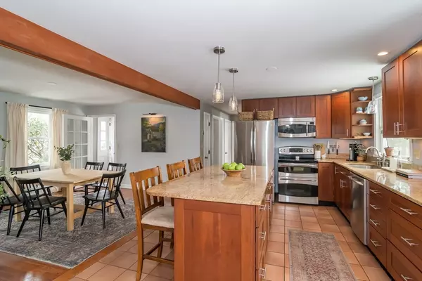 Ashland, MA 01721,2 Ivy Lane