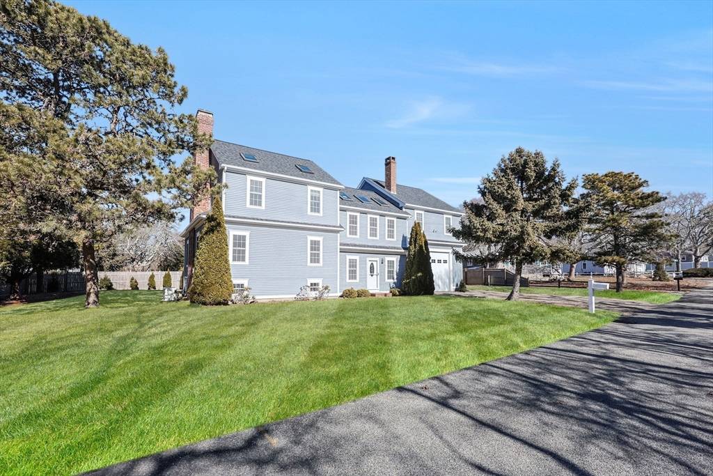 40 Virginia St, Yarmouth, MA 02673