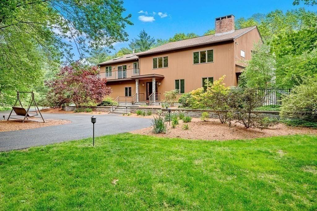 Northborough, MA 01532,342 Green St