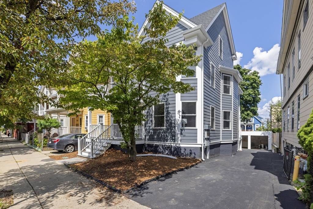 207 Highland Ave #A, Somerville, MA 02143