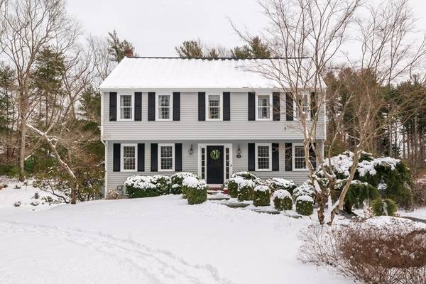 45 Cross Creek Ln, Duxbury, MA 02332