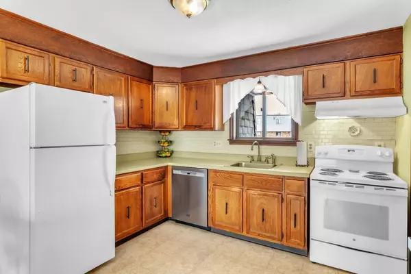 Agawam, MA 01001,18 Beekman Drive #18