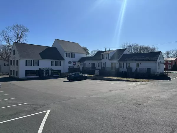 West Bridgewater, MA 02379,455 W Center St