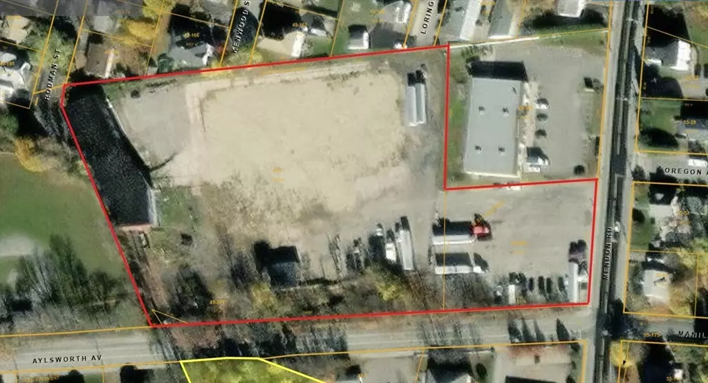 1265 Mendon, Woonsocket, RI 02895