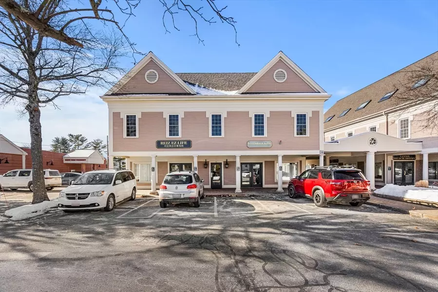 74 Bedford St #1, Lexington, MA 02420