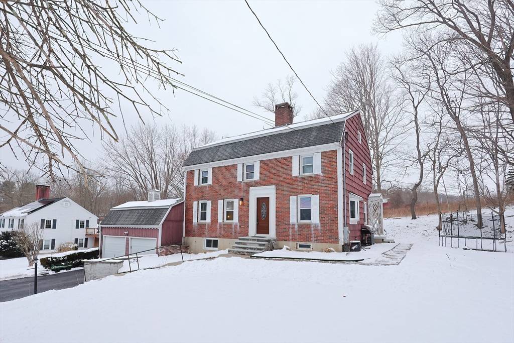 Dudley, MA 01571,6 Mill Rd