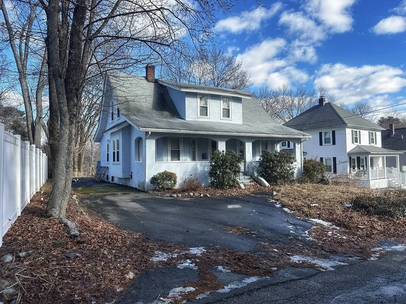 14 Grant St, West Bridgewater, MA 02379