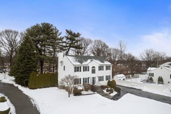 2A W Diane Rd, Peabody, MA 01960