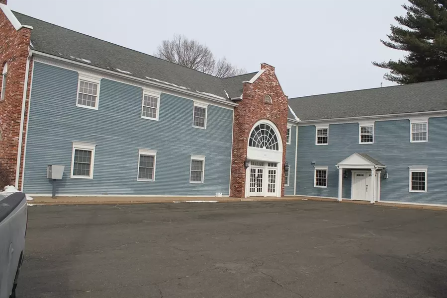 850 Springfield St #suite 4, Agawam, MA 01030