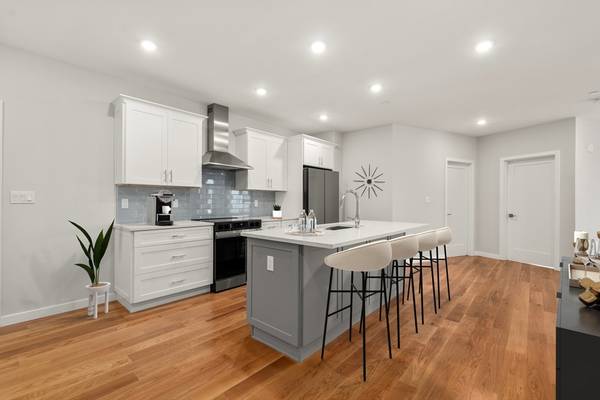 267 Old Colony #405, Boston, MA 02127