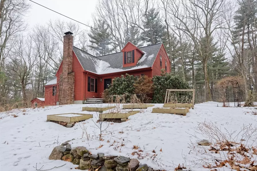 68 Borkum Rd, Spencer, MA 01562