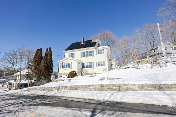 6 Reynard St, Gloucester, MA 01930