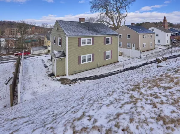 Southbridge, MA 01550,493 Hamilton St