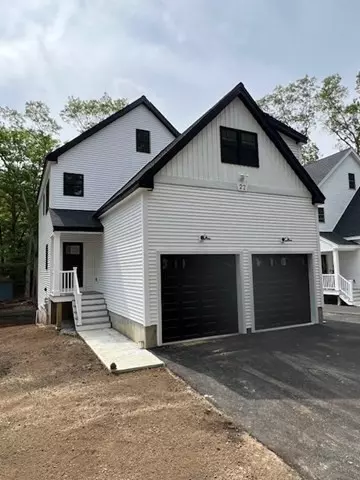 22 Cooper Rd, Webster, MA 01570