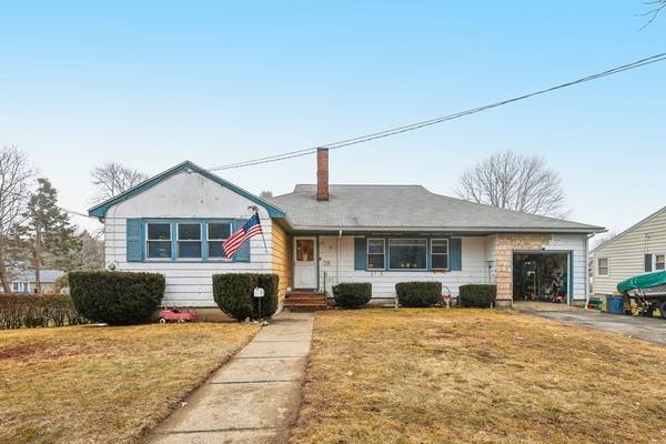 33 Webster Ave, Beverly, MA 01915