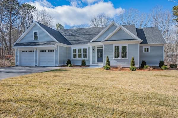 7 Checkerberry Ln, Sandwich, MA 02644