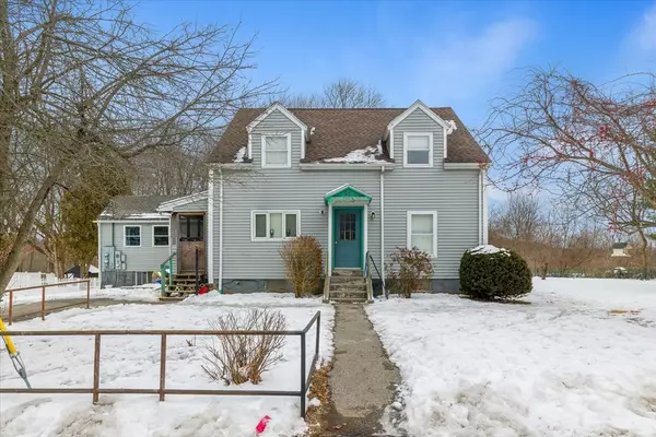 40 Watch St, Oxford, MA 01542