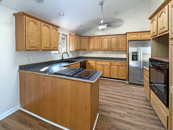 Braintree, MA 02184,9 Hillside Ave