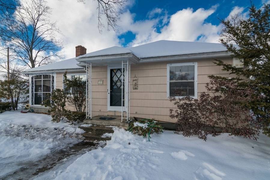 32 White St, Ludlow, MA 01056