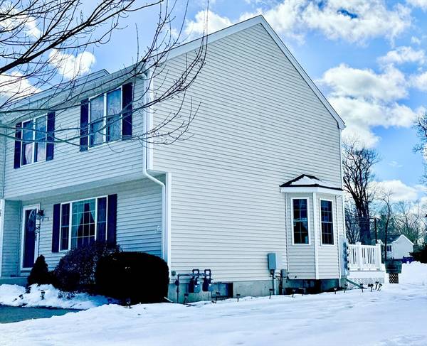 73 Steeple Chase Circle #4, Attleboro, MA 02703