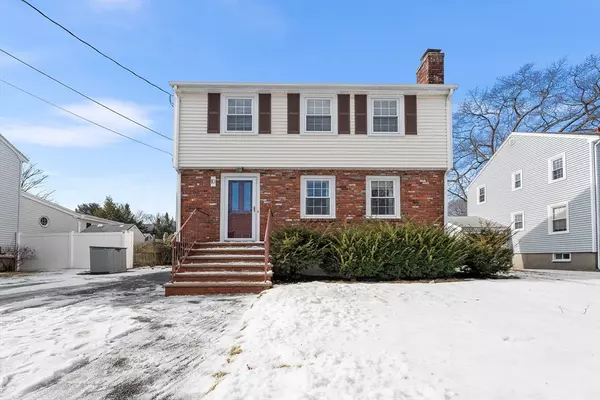 10 Hancock St, Reading, MA 01867