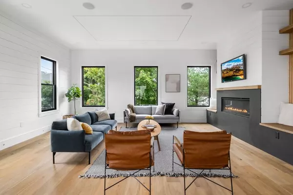 Hull, MA 02045,15 Whitehead Ave