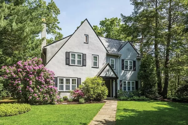 11 Quidnic Rd, Newton, MA 02468