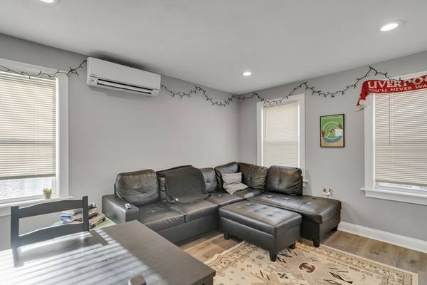 93 Second St #2, Cambridge, MA 02141