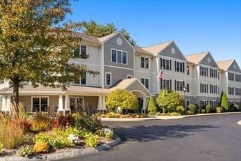 7 Crescent Way #101, Sturbridge, MA 01518