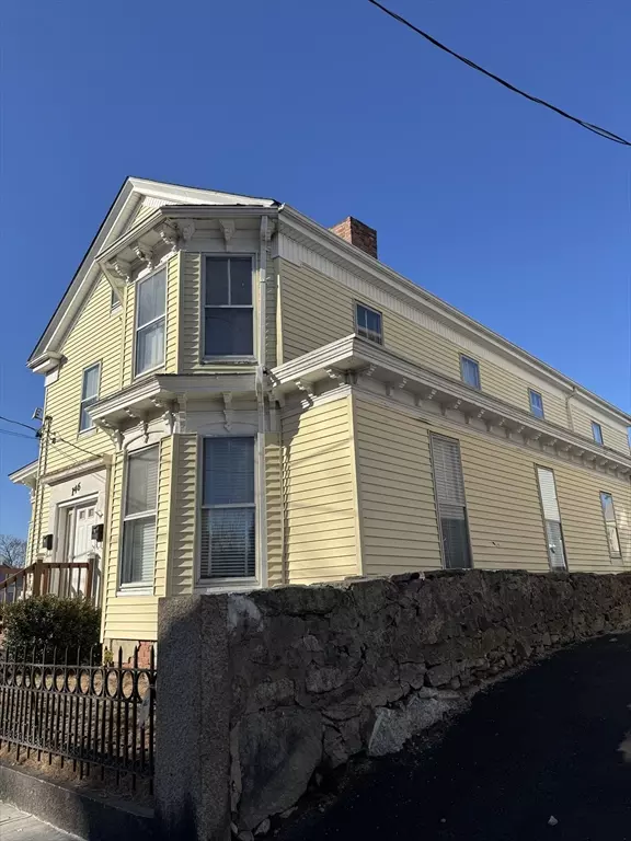 146 Franklin St, Fall River, MA 02720