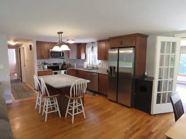 Easton, MA 02356,40 Rockland St