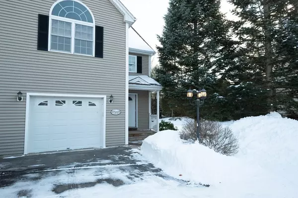 144 Pinewood Dr #144, Gardner, MA 01440