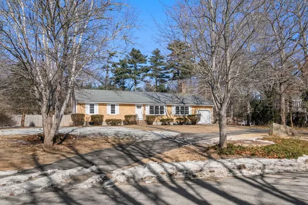 10 Dinahs Way, Wareham, MA 02571