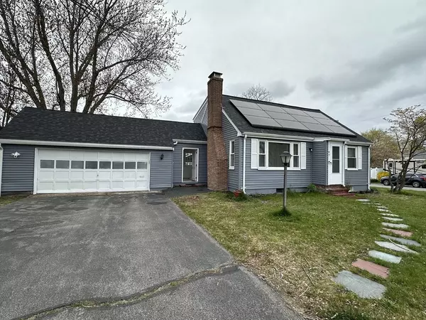 47 Center Ave, Rockland, MA 02370